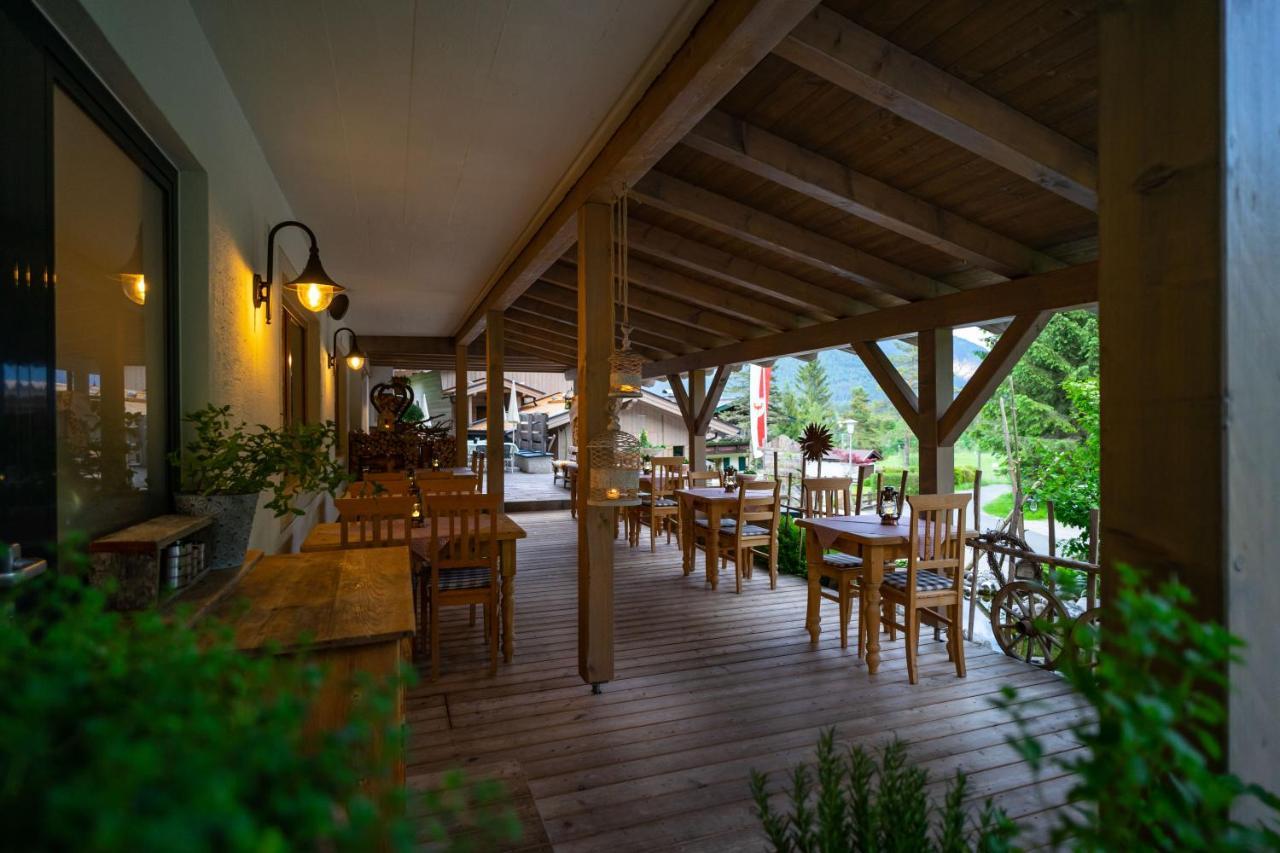 Hotel Landhaus Tirolerherz Sankt Ulrich am Pillersee Esterno foto